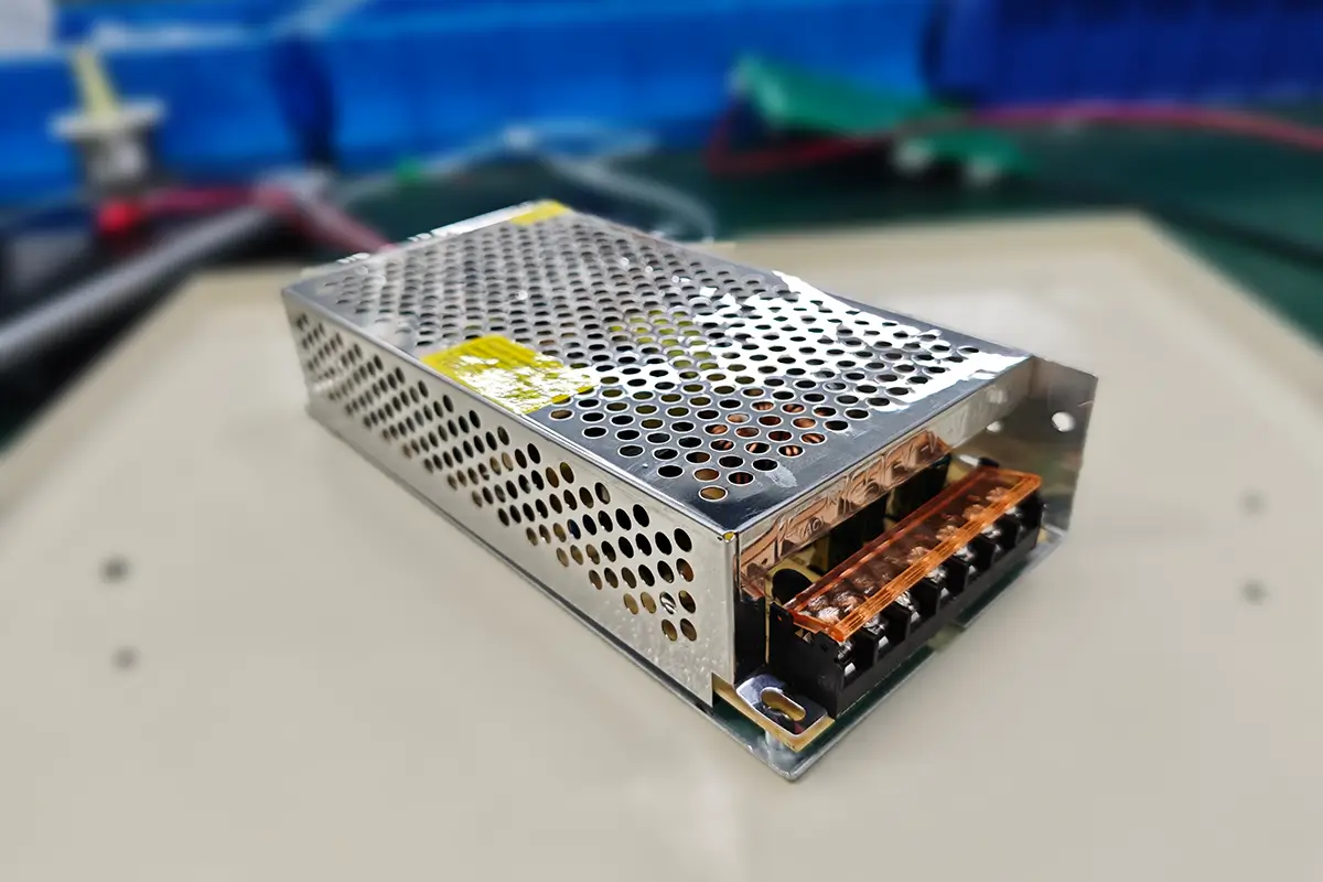 Locker hardware assembly