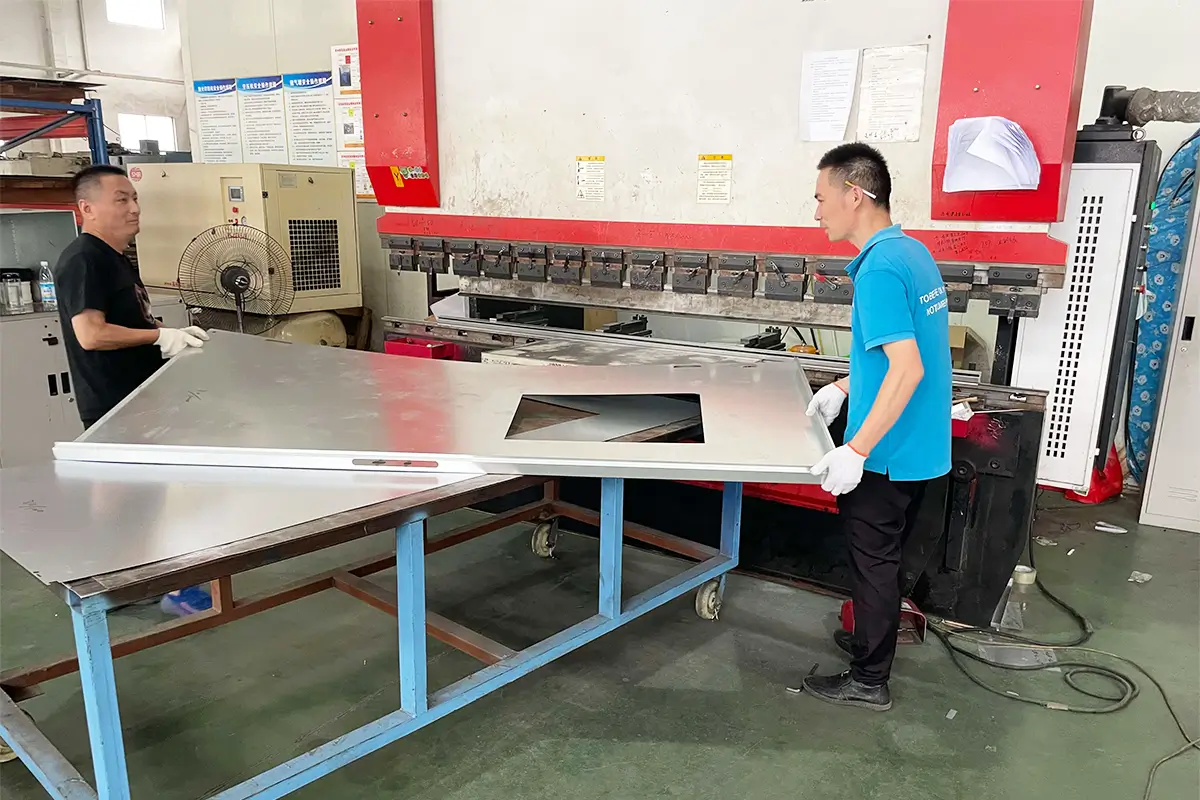 Locker sheet bending